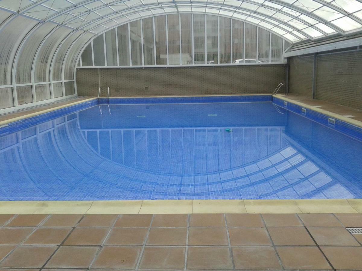 Torre De La Fuente Aprtovistas Piscina Parking Apartman Oviedo Kültér fotó